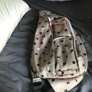 Kavu with cats satchel